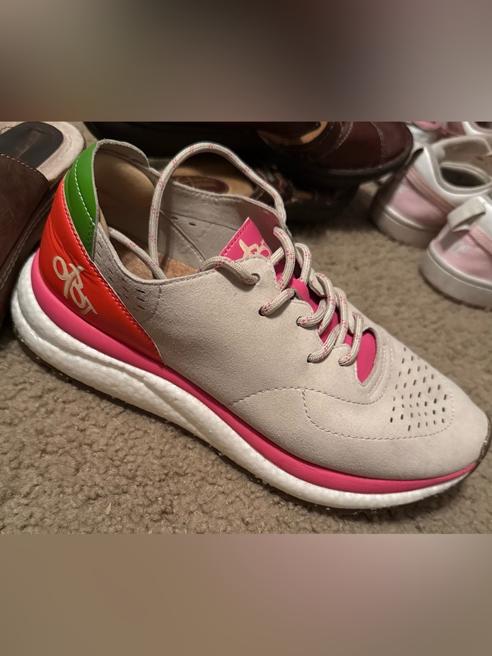 OTBT FREE SNEAKERS-8.5